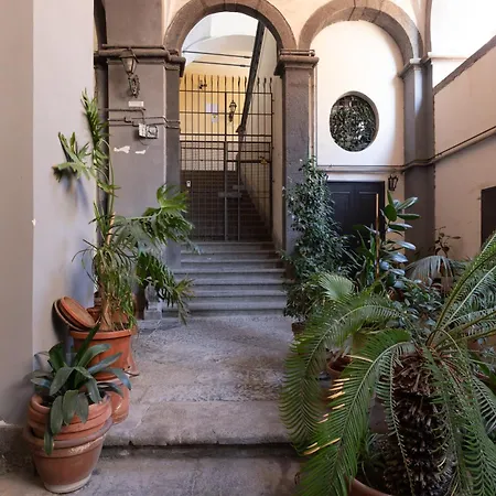 Appartamento Palazzo Principi Di Sannicandro Napoli