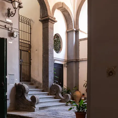 Palazzo Principi Di Sannicandro *
