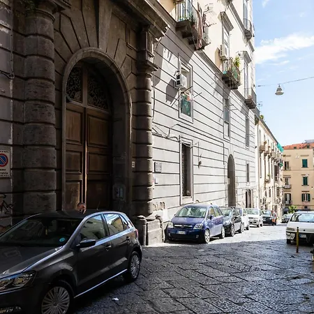 Palazzo Principi Di Sannicandro Apartment Naples